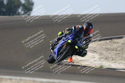 media/Nov-01-2025-TrackDaz (Sat) [[2b4d5192bc]]/B Group/1220pm (Turn 2 Outside)/